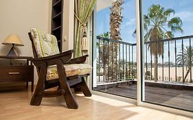 Spacious Beachview Condo Marina - Families Only